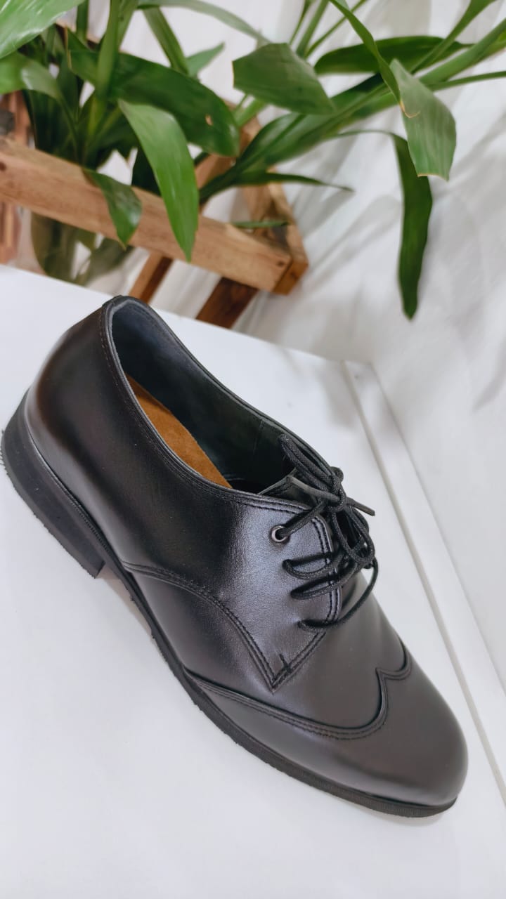 男装鞋子量脚订制